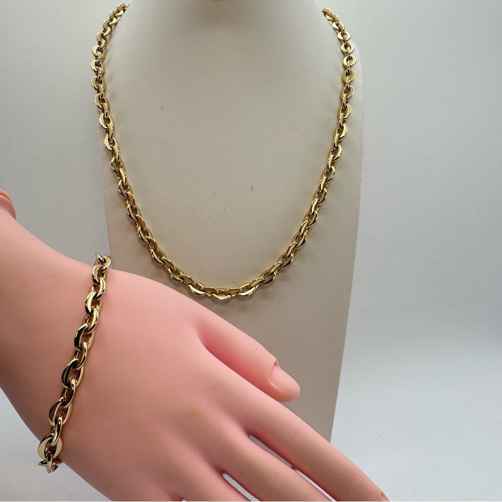 Classic Gold Tone Chain Necklace & Bracelet Set 22” Necklace 7.5” Bracelet